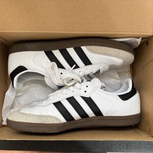 Adidas Samba Sneakers - Cloud White / Core Black / Gum - size 7.5 / 8.5